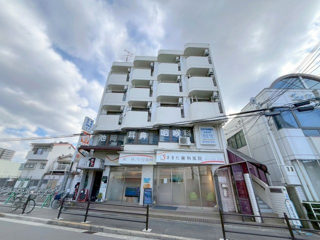 フラワービルの外観