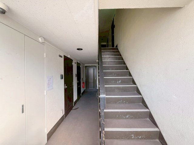 フラワービルのロビー