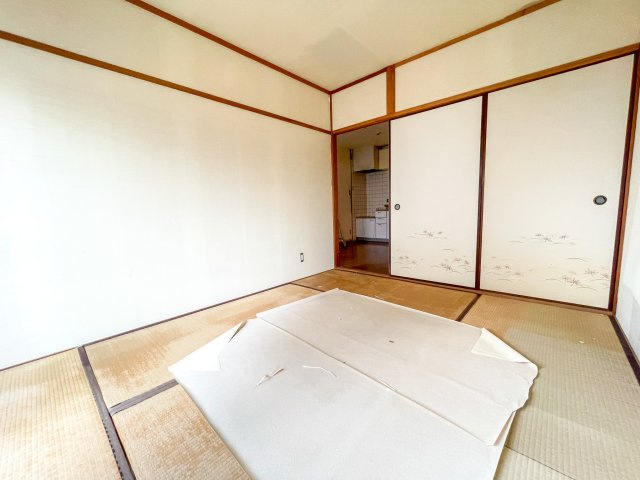 エースハイツひらのの和室