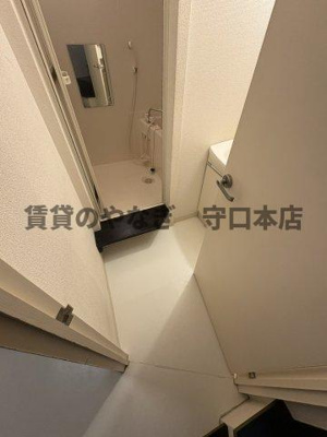 【玄関】 | ピラミッドアネックス