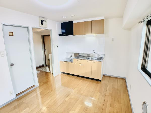 ウイング舟渡の居間・リビング|ゆったりとしたリビングです