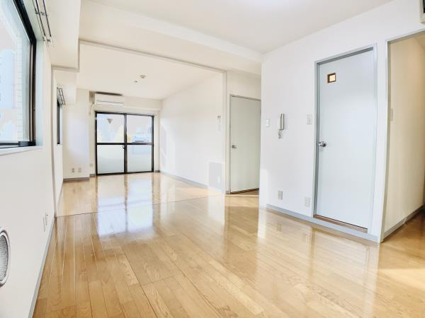 ウイング舟渡の居間・リビング|ゆったり過ごせる居間です