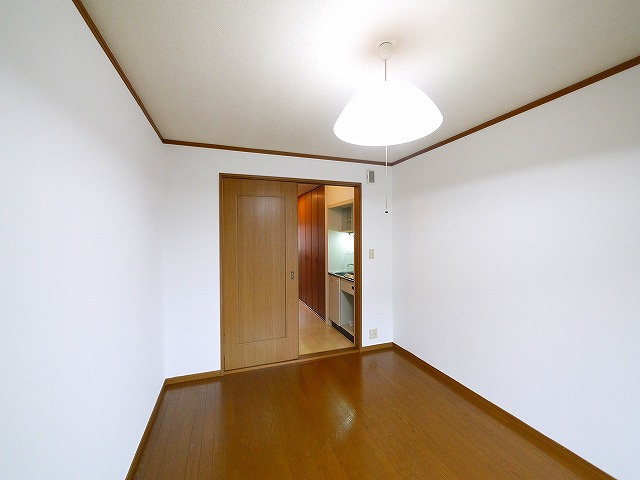 ラ・リビエールの洋室|コンパクトで使いやすい洋室です