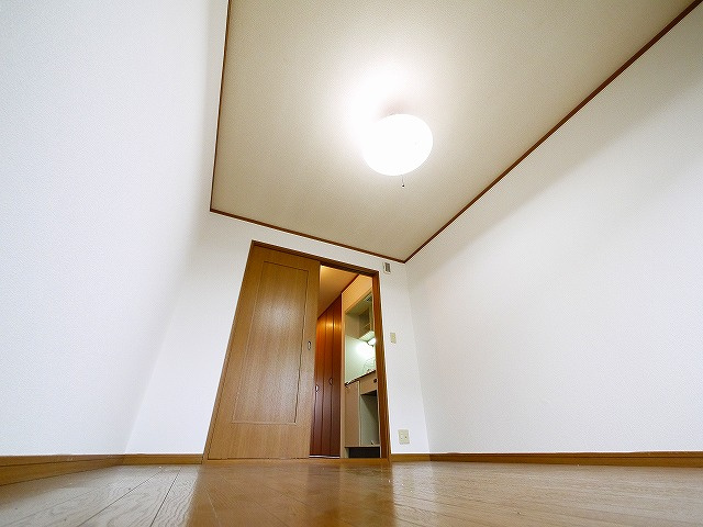 ラ・リビエールの寝室|開放的な寝室です