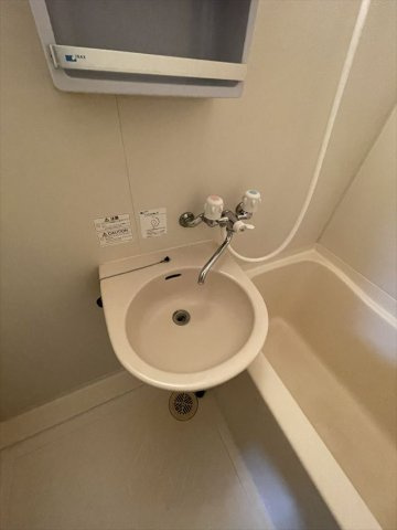 エクセル吉岡Ⅱの洗面所|広い洗面スペース