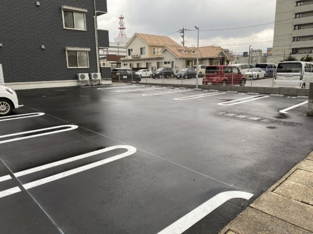 dan(ﾀﾞﾝ)の駐車場