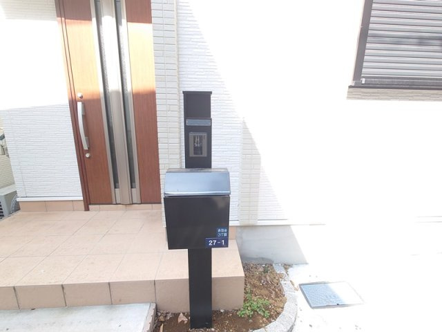 赤羽台3丁目戸建ての外観パース|メールボックスです☆