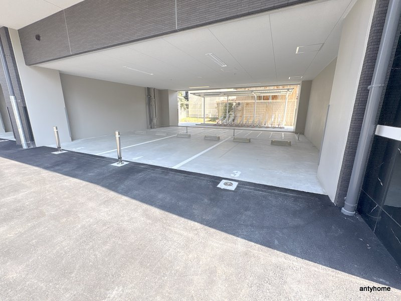 エスリードレジデンス ザ・グラン大阪ノア　仲介手数料無料の駐車場