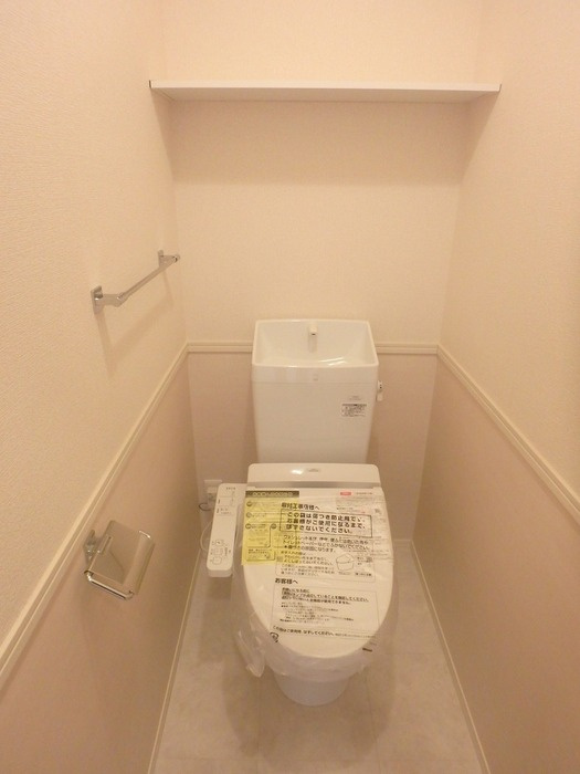 ウィルハイツ福井のトイレ|温水洗浄暖房便座