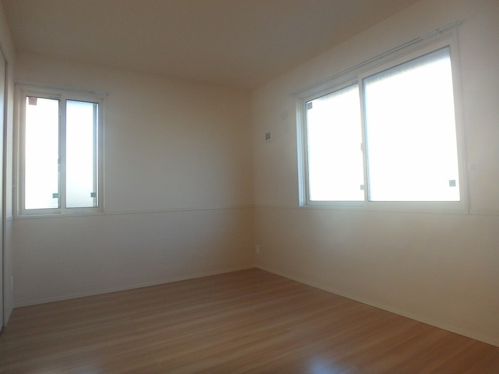 ウィルハイツ福井の内装|洋室6帖