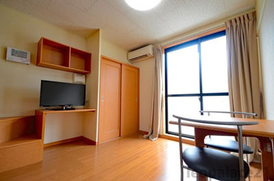 【エントランス】 | レオパレスグリーンハイツ下白水 | 画像9