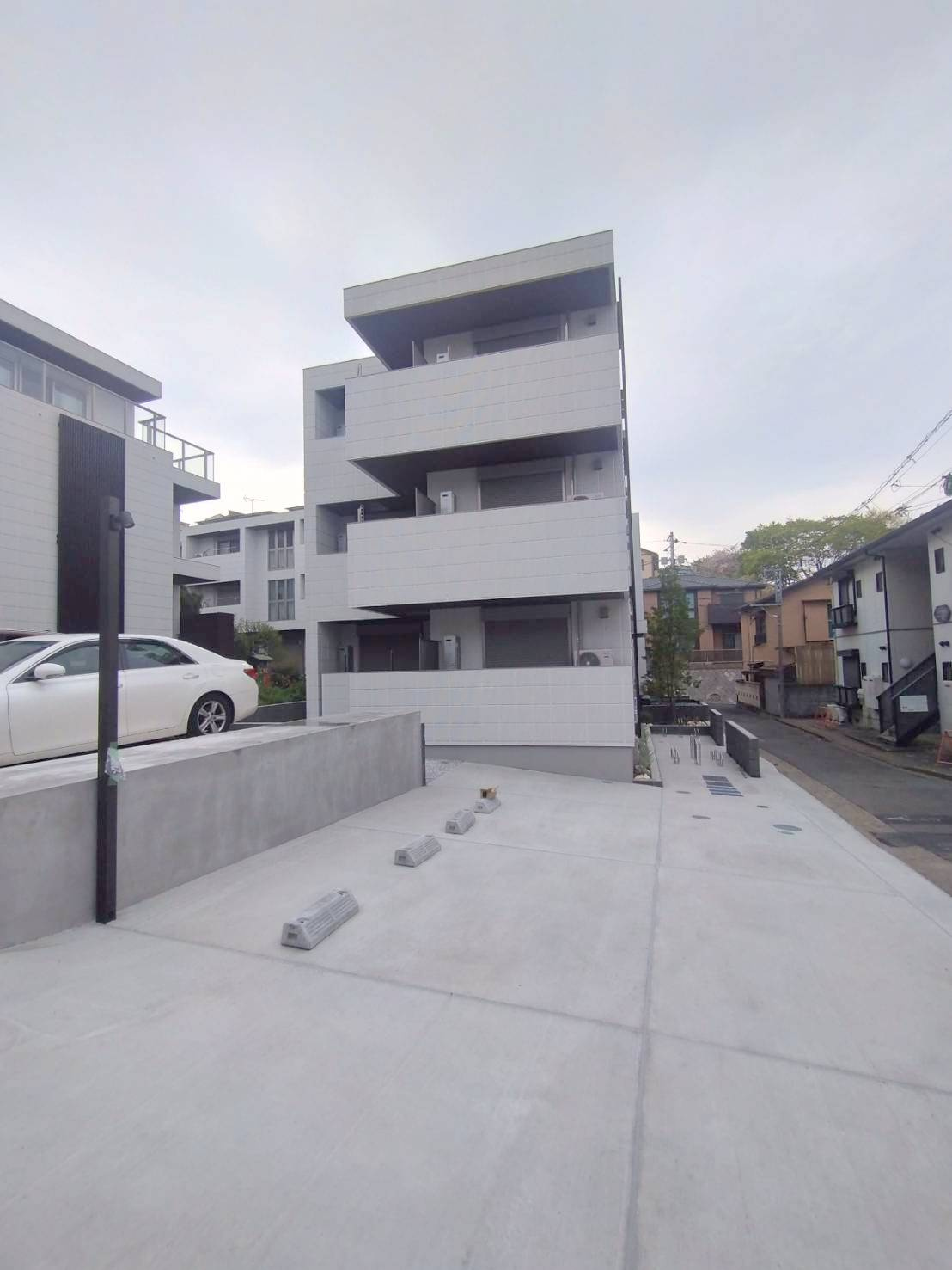 Ｍａｉｓｏｎ　ｄｅ　Ｔｒｉｎｉｔｙ　Ｅの駐車場