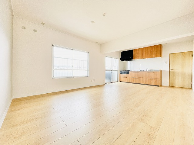 【居間・リビング】