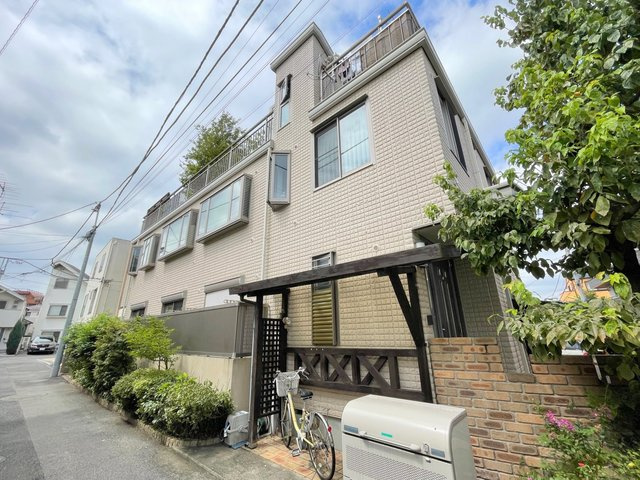 シモンズ北沢の外観|耐震構造の旭化成へーベルメゾン