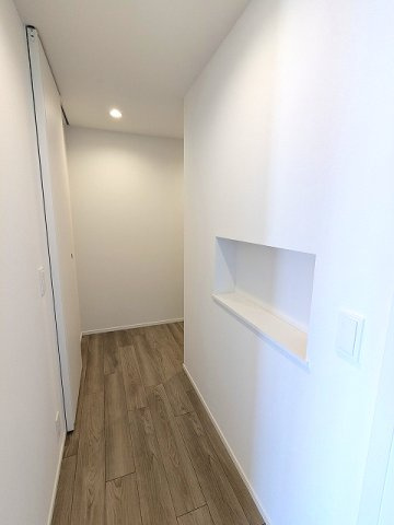 プライムメゾン入谷の設備|人感センサー付室内廊下