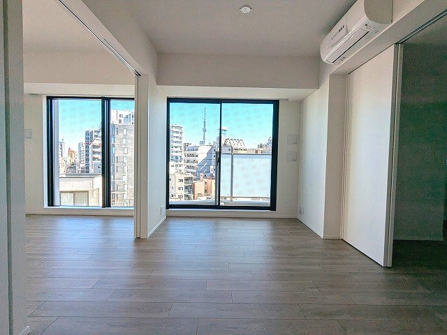 プライムメゾン入谷の居間・リビング|7Fスカイツリー隅田川花火見えます、インターネット無料、エアコン3台付