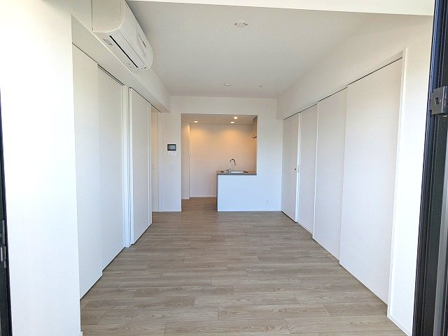 プライムメゾン入谷の内装|カウンターキッチン、インターネット無料、エアコン3台付