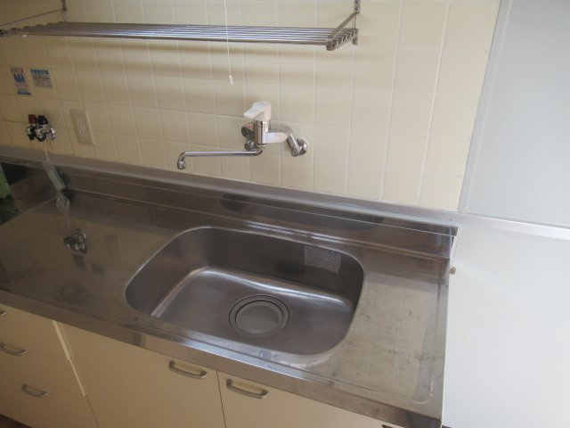 兵庫県公社　芦屋浜高層（高浜）１号棟のキッチン|お料理しやすいキッチンです