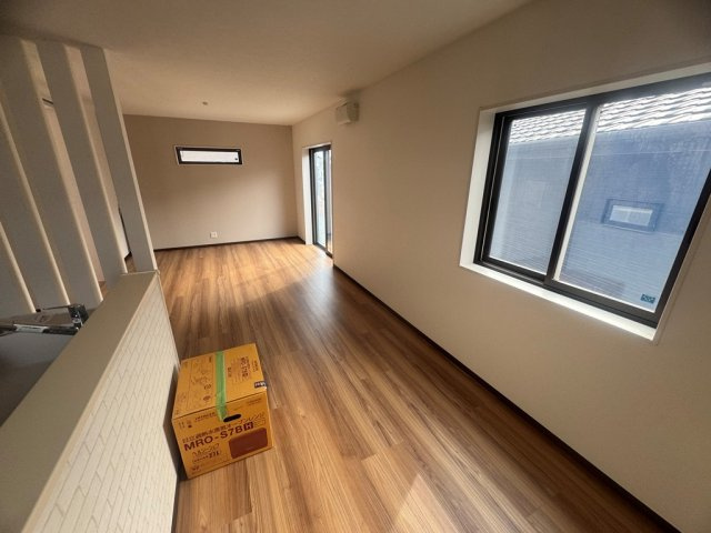 筑後市熊野未入居オール電化の居間・リビング