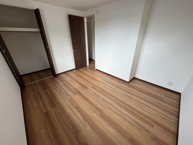 筑後市熊野未入居オール電化の洋室