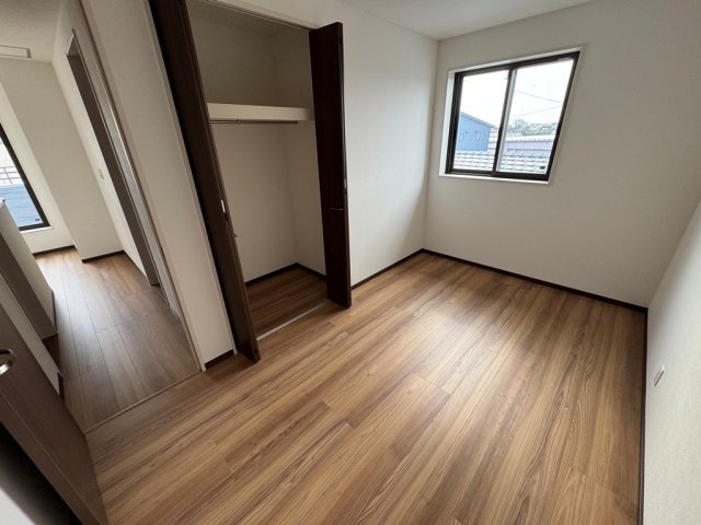 筑後市熊野未入居オール電化の洋室