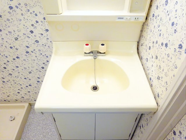 ストークハイツ西永福の洗面所|使いやすい洗面所です