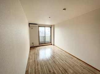 【居間・リビング】 | ディアコート方南 | ※同建物ほかのお部屋の写真です。