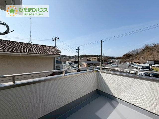 いわき市自由ヶ丘３期　新築戸建　1号棟のバルコニー|雨の日でも安心なインナーバルコニーなら、外出時もお洗濯物が濡れる心配をしなくてすみますね♪