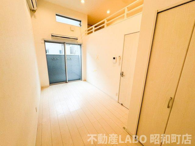 CHERRY　BERRYの居間・リビング