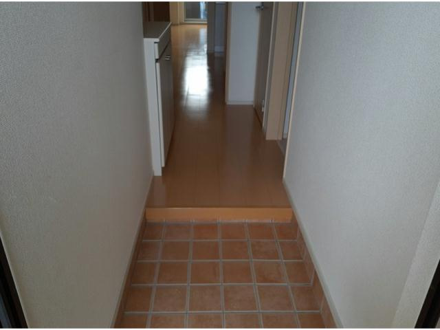 メゾン　ロングフィールドの玄関