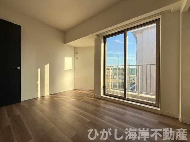 ヴェレーナ茅ヶ崎海岸の内装|新規リフォーム完了！　6帖　洋室