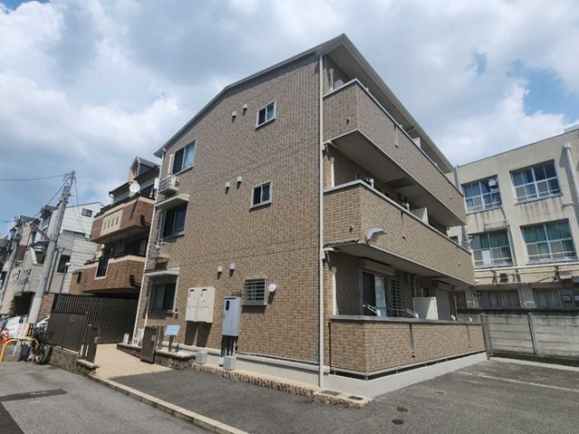 パイン・フローリッシュ