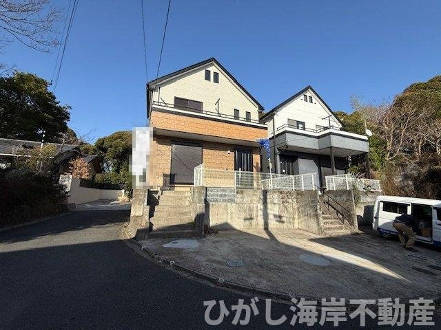 中郡大磯町西小磯　中古戸建　の前面道路含む現地写真|新規リフォーム完了！　現地外観