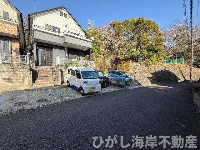 中郡大磯町西小磯　中古戸建　の前面道路含む現地写真|新規リフォーム完了！　現地外観