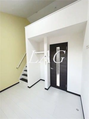 【居間・リビング】 | エルピス八王子 | 洋室のお部屋です。