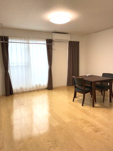 SAJA亀田公園の居間・リビング