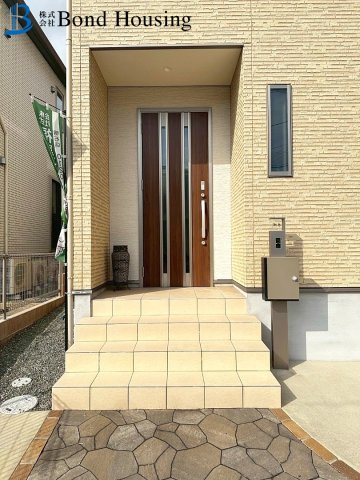 南東角地・ピカピカ築浅戸建・大久保町山手台　築４年