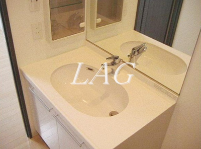 【洗面所】 | フェニックス池袋Ｎｏｒｔｈ | 独立洗面台です。