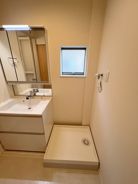 Ｅｖａｎ表参道の内装|★室内洗濯機置場★