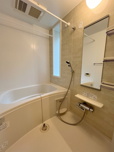 Ｅｖａｎ表参道の浴室|★追焚機能　浴室乾燥機付きのバスルーム★