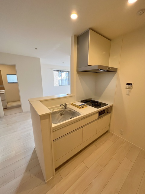 Ｅｖａｎ表参道のキッチン|★ガス２口カウンターキッチン★