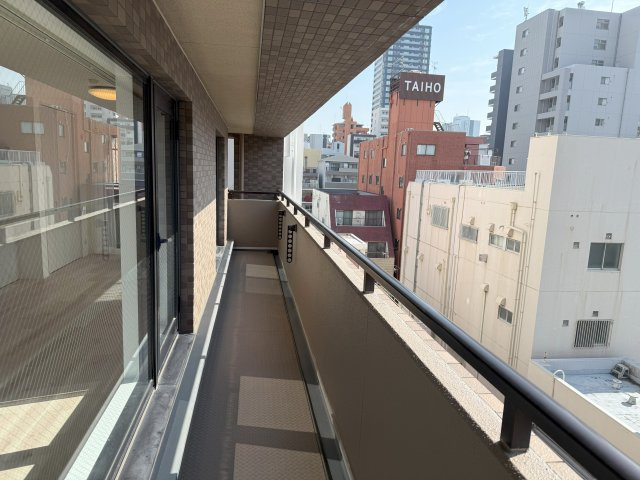 リーガル天満パークサイドのバルコニー