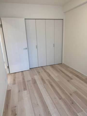 リーガル天満パークサイドの洋室