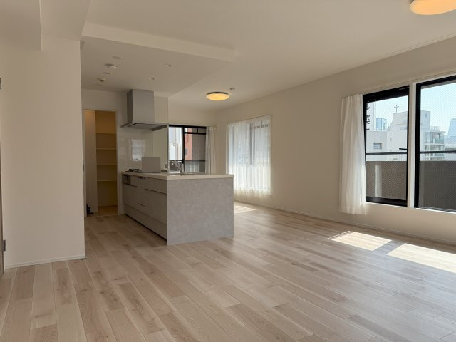 リーガル天満パークサイドの居間・リビング