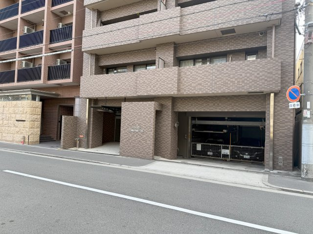 リーガル天満パークサイドのエントランス