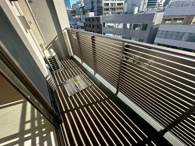 シーズンフラッツ靭本町のバルコニー