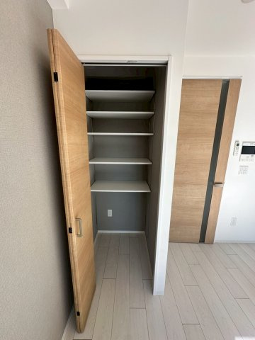 シーズンフラッツ靭本町の収納
