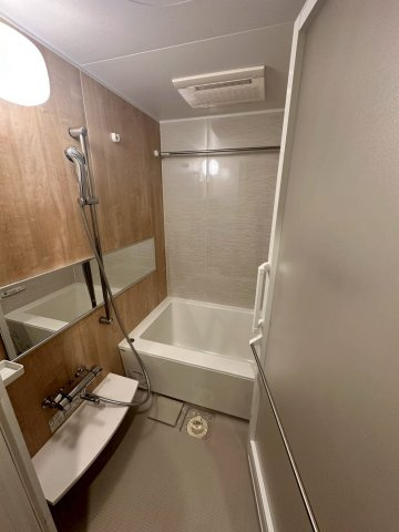 シーズンフラッツ靭本町の浴室