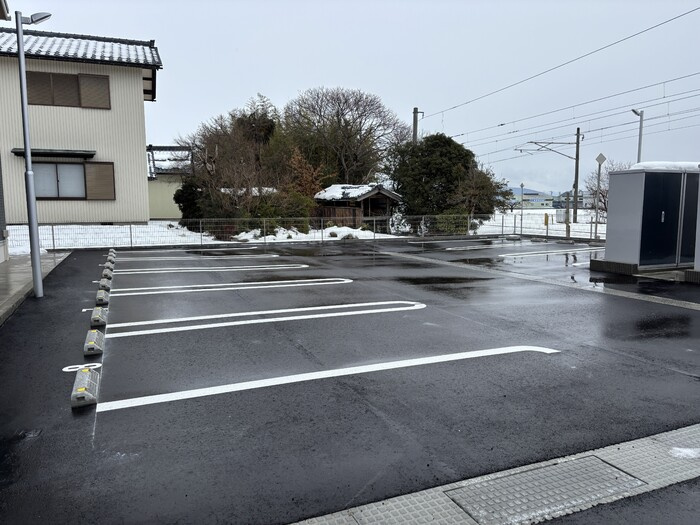 MAISON　KOTOBUKIの駐車場