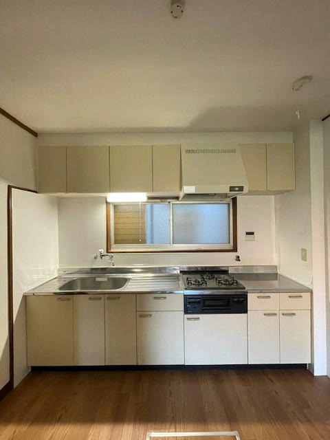 南町2　借地権付き戸建てのキッチン|キッチンでお料理をお楽しみください